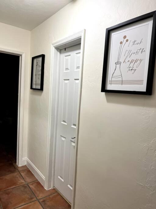 Adorable 2-bedroom House With Free Parking Casa de hóspedes Miami